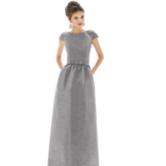 Dessy Bridesmaid's Dress - Picture 1 of 6